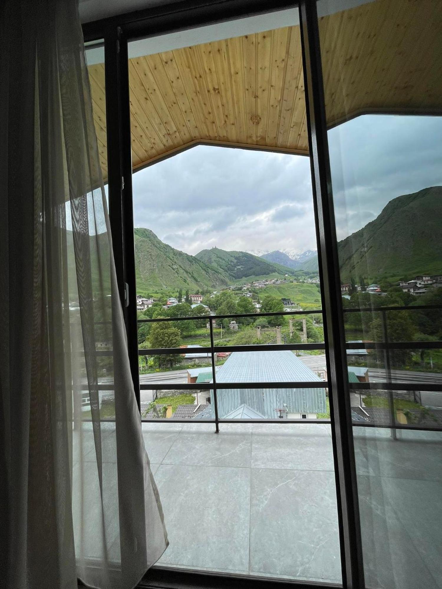Hotel Shina Kazbegi Exterior foto